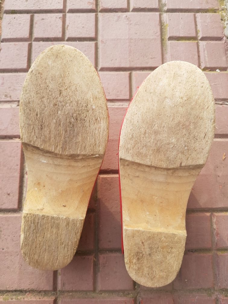Swedish wooden clogs - Pantofi suedezi din lemn - marimea 38