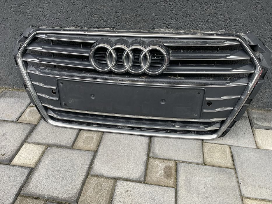 Grila fata Audi A4 B9