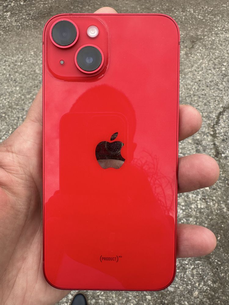 iPhone 14 256GB Като НОВ с кейс и протектор батерия 86%.