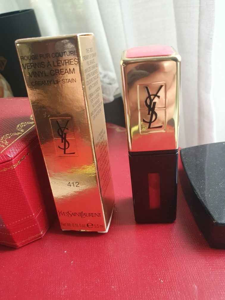 YSL лак червило за устни. Внос Лондон.