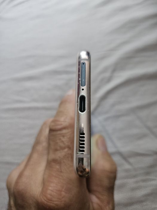 Samsung S21 Pink 128 Gb functioneaza perfect Liber de retea