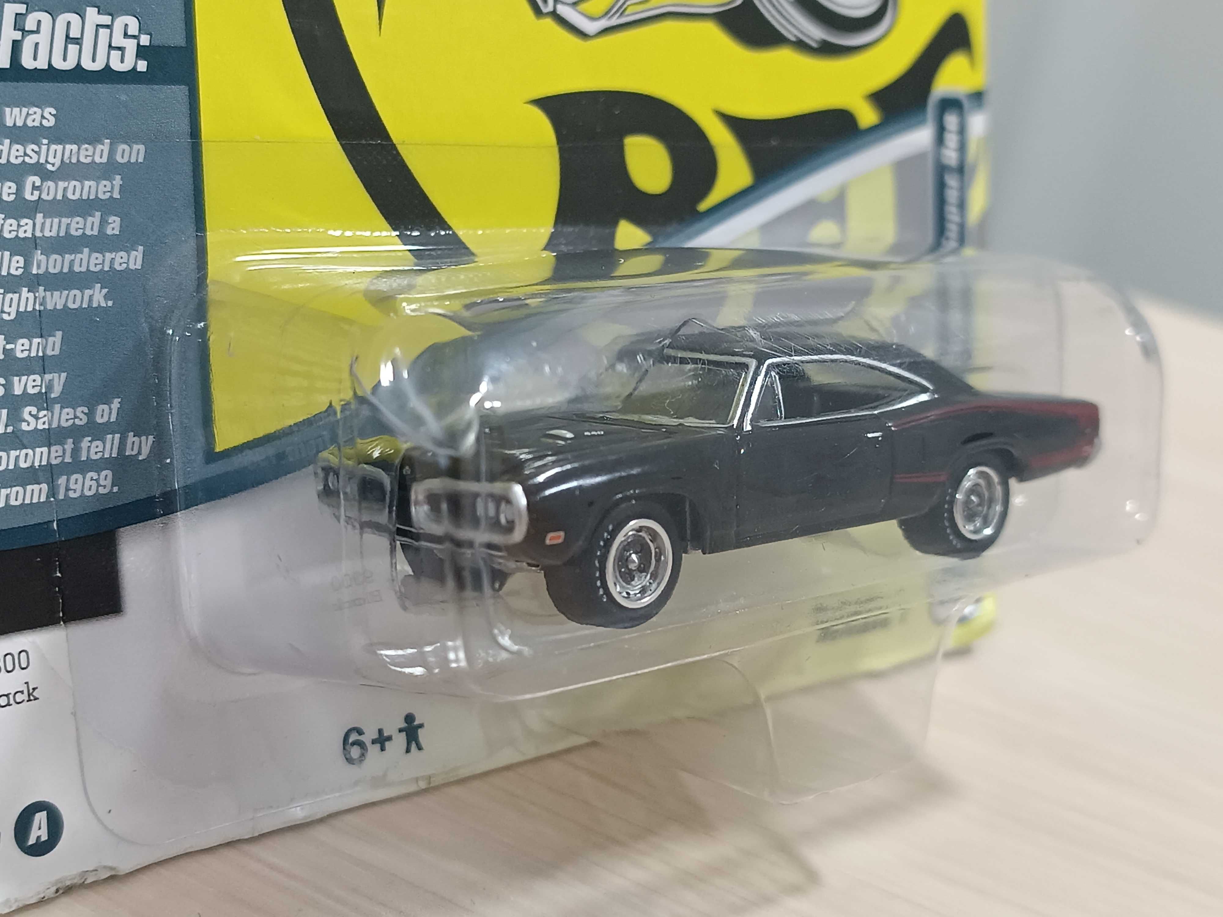 Продам железную машинку Dodge Coronet в масштабе 1/64
