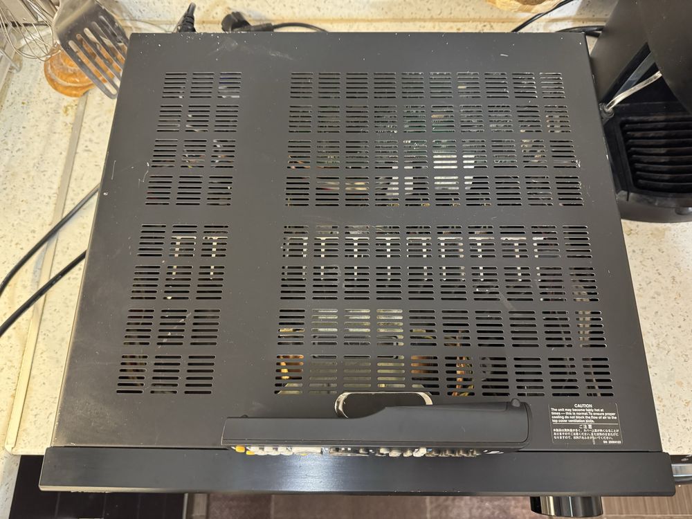 Onkyo TX-NR808 resiver