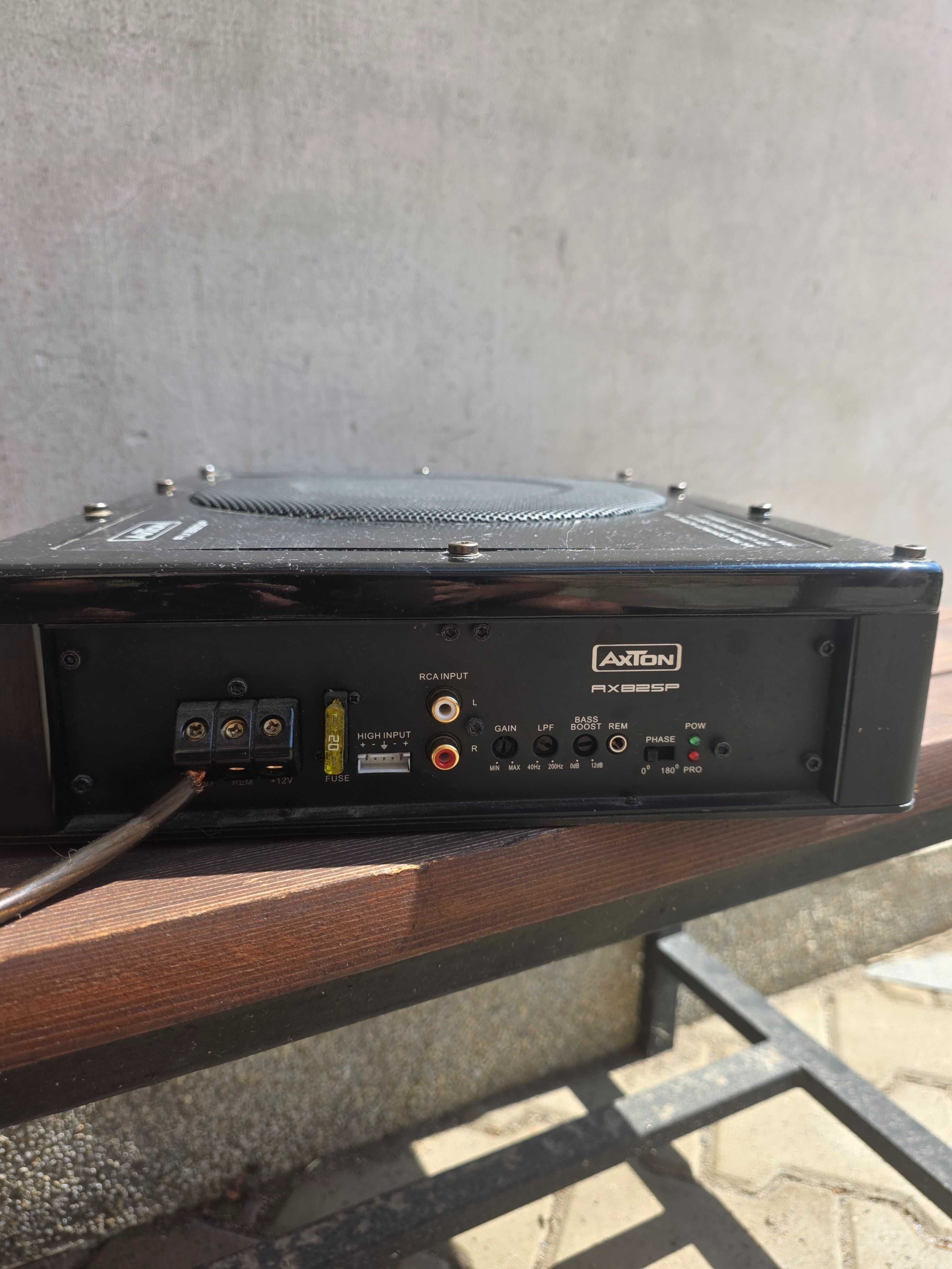 Продавам активен Subwofer AXTON 125w