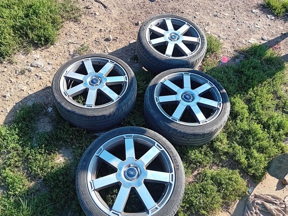 Jenți original Ford cu anvelope 225/40 R18 de vânzare
