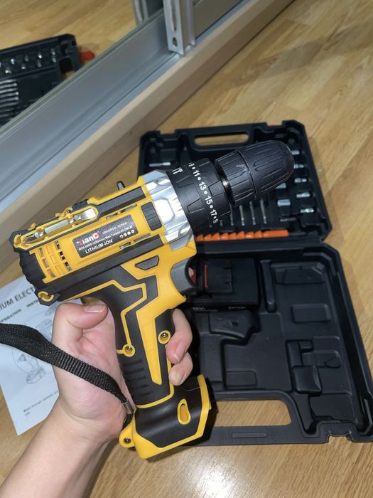 Продам шуруповерт