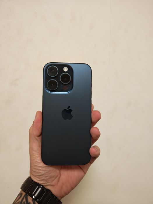 Vând sau schimb iPhone 15 Pro 256GB Stare foarte buna liber retea