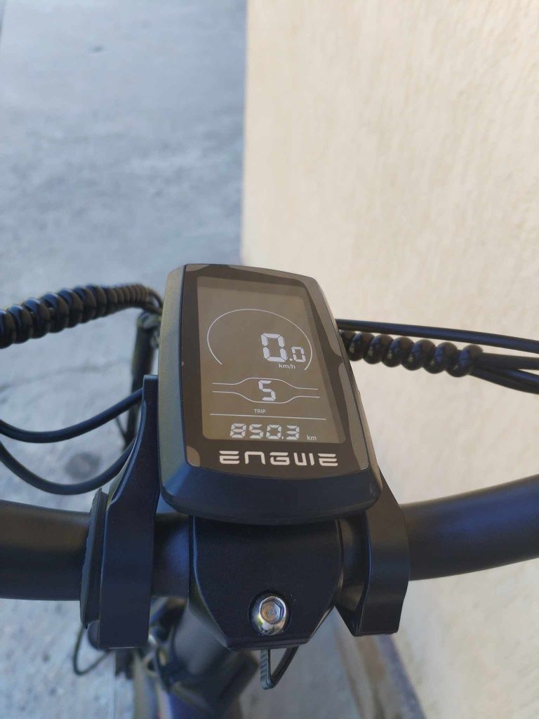 Vând bicicleta electrica 
-Garantie: 12 lu
-Termen de livrare: 3 zile