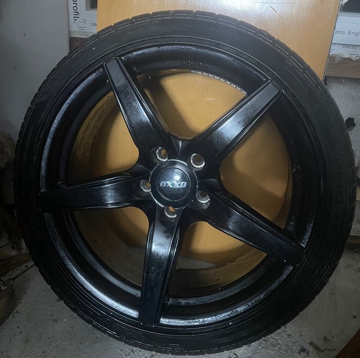 Гуми с Джанти 19