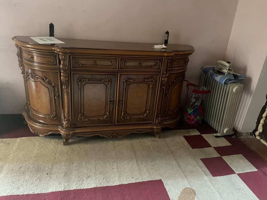 Mexmonxona Kamod sotiladi