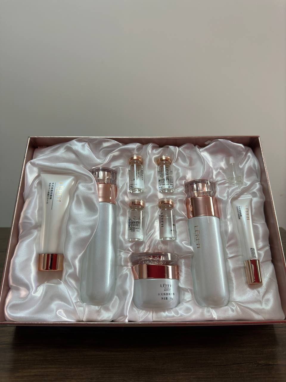 Косметика набор кремлар Yuz parvarishi kosmetik toplamlari
