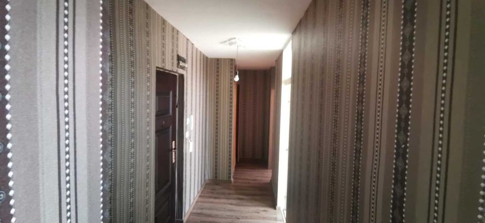 Продавам двустаен апартамент в кв. Три Чучура-Юг