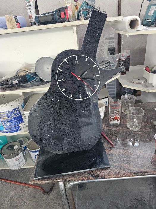 Ceas din marmura sau quartz compozit diferite modele si dimensiuni.