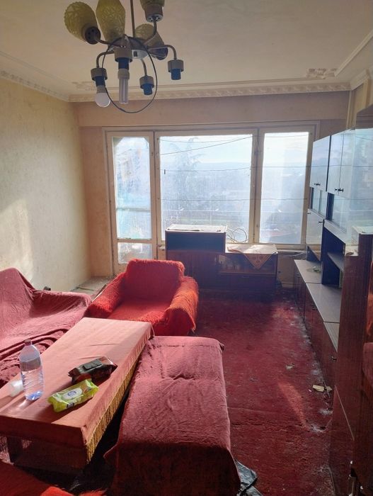 Подарявам стари мебели