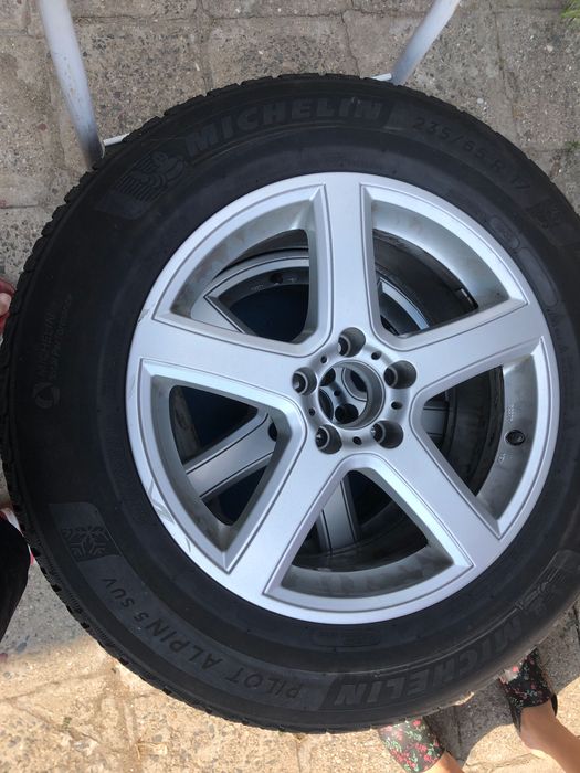 Зимни гуми Мишлен  Пилот и джанти 235/65R176