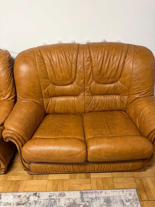 Set fotoliu si canapele din piele