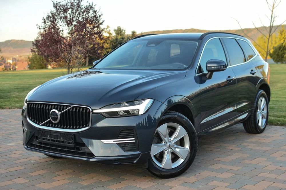 Volvo XC 60 VirtualCockpit Matrix-LED 197 cp 4x4 Camera Video Core Edition Navi