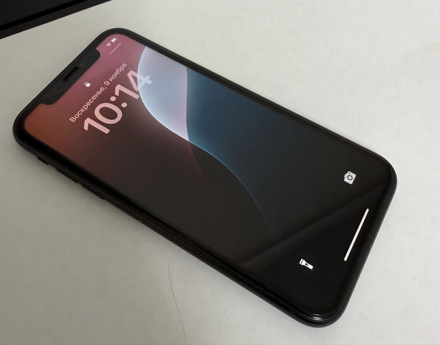 Продам Iphone XR