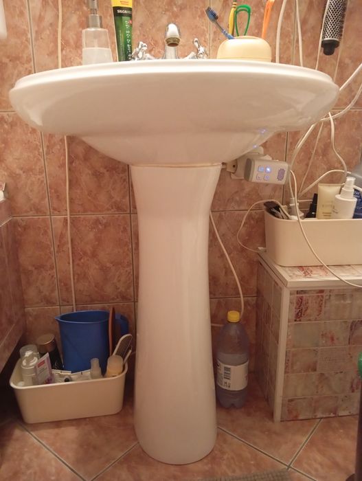 Раковина с пьедесталом