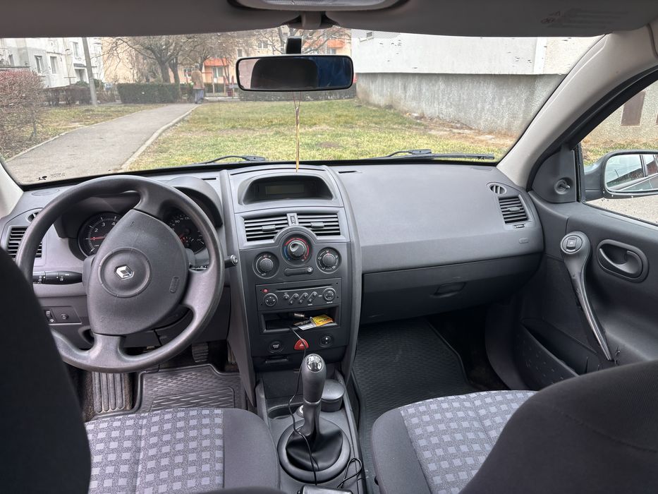 Renault megane cumparat de nou ro an 2009