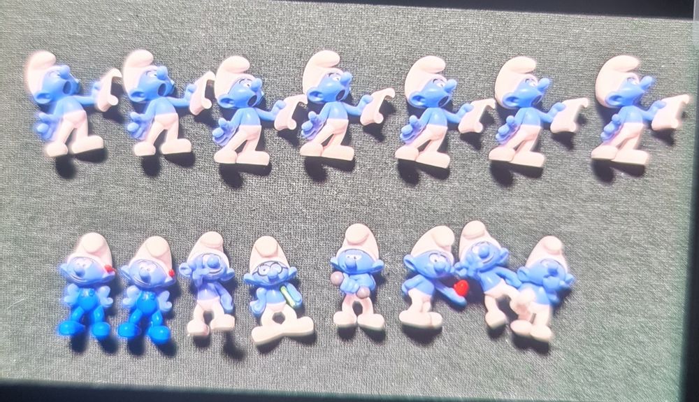 Schimb Ștrumfii dubluri.