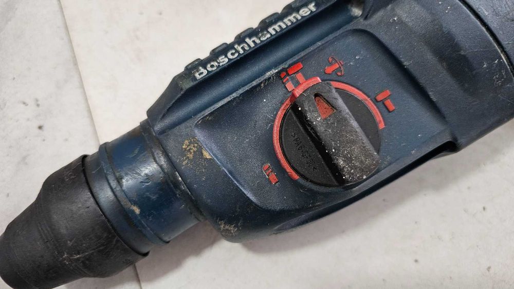 Перфоратор BOSCH GBH 2400