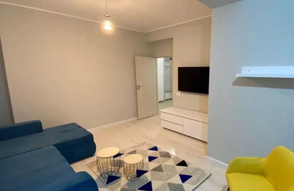 Дава се под наем Двустаен апартамент в Пловдив, Гагарин - 60 кв.м за 204 € - Снимка #1