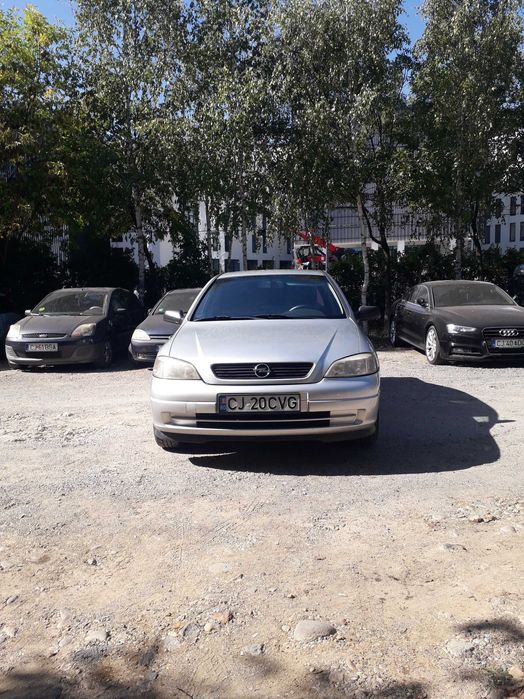 Vand Opel Astra G sedan. An fabricatie 2007.  Km 174250.Pret 1900 euro