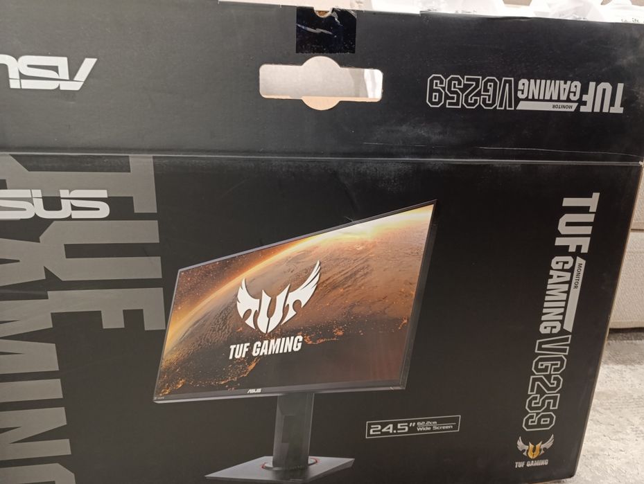 Монитор игровой Asus