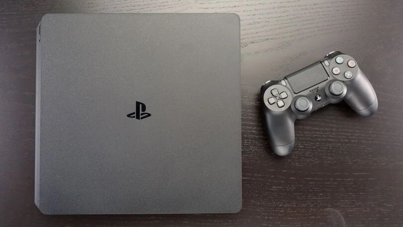 PS4 slim / 500GB