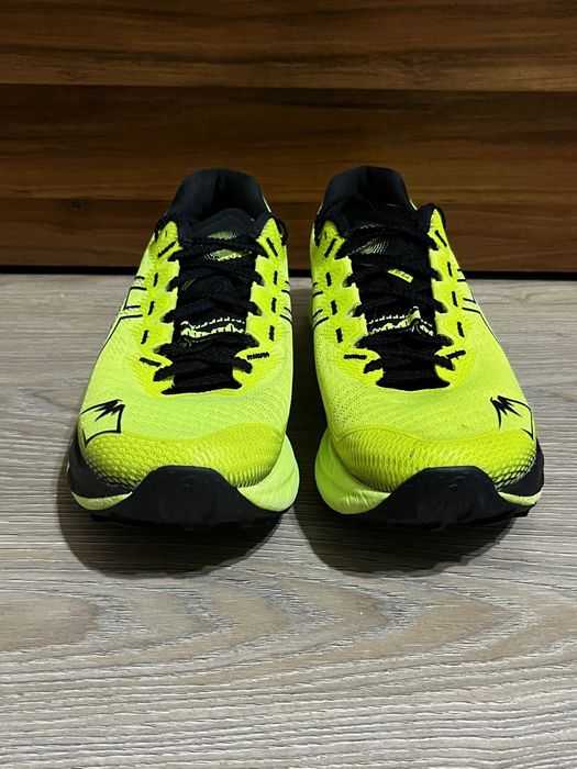Asics Fujispeed 3 р-р 41,5 , 7 uk, 26 см.