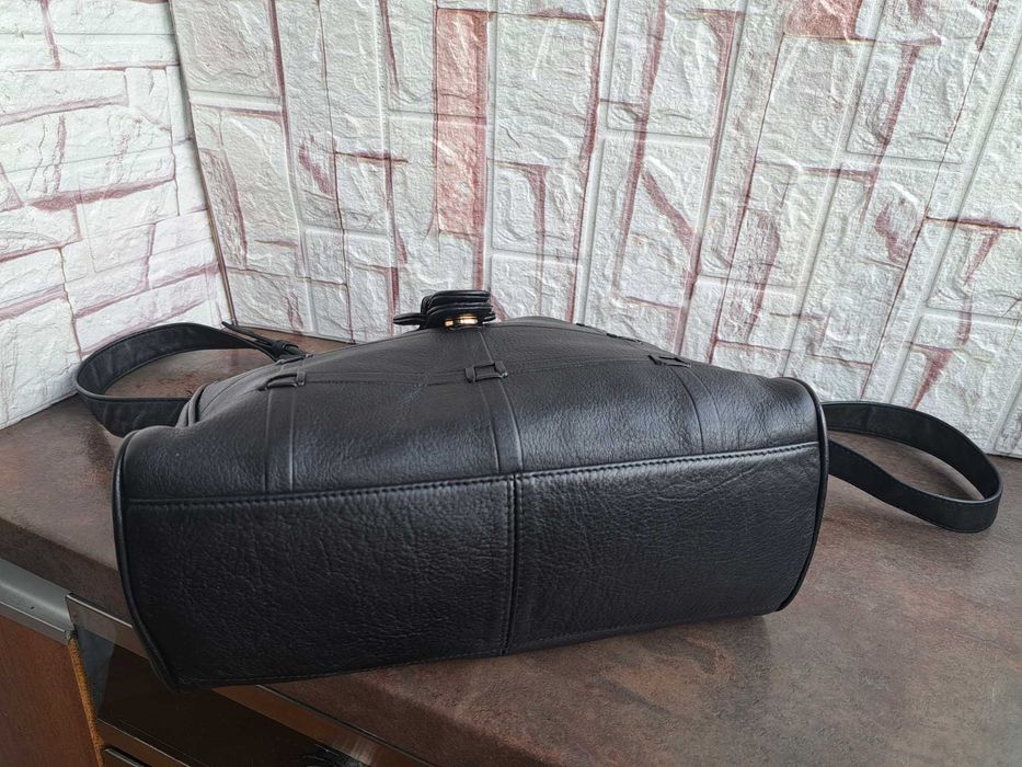 дамска чанта,черна малка кожена чантичка-естествена кожа