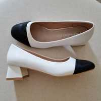 Черно-бели обувки 37 номер ежедневни удобен ток еко кожа елегантни