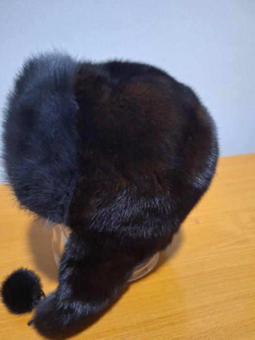 Продаю норковую шапку ушанку бу в хорошом