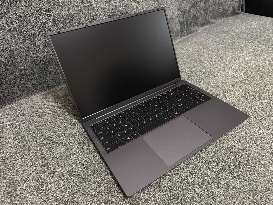 Laptop 16'' / Tunhail UL160 TY / i5 + 1 Tb + 16 Gb RAM / NOU