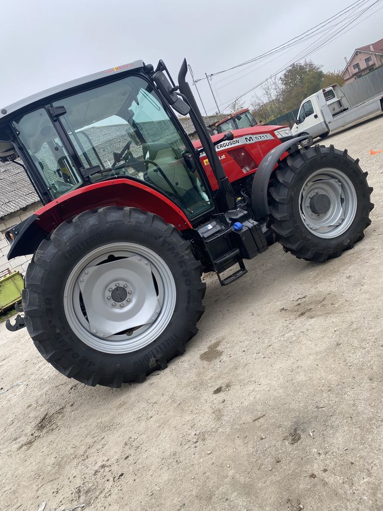 Tractor nou massey ferguson 5711 M se oferă garanție