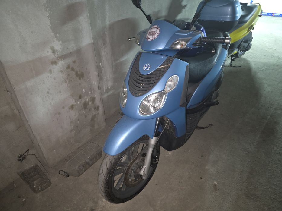 Piaggio Carnaby 200cm3 2006