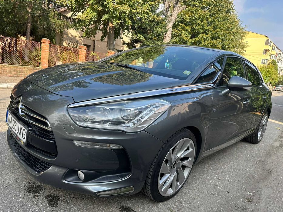 Citroen DS5 HYBRID4 • 200 CP • 4x4 electric