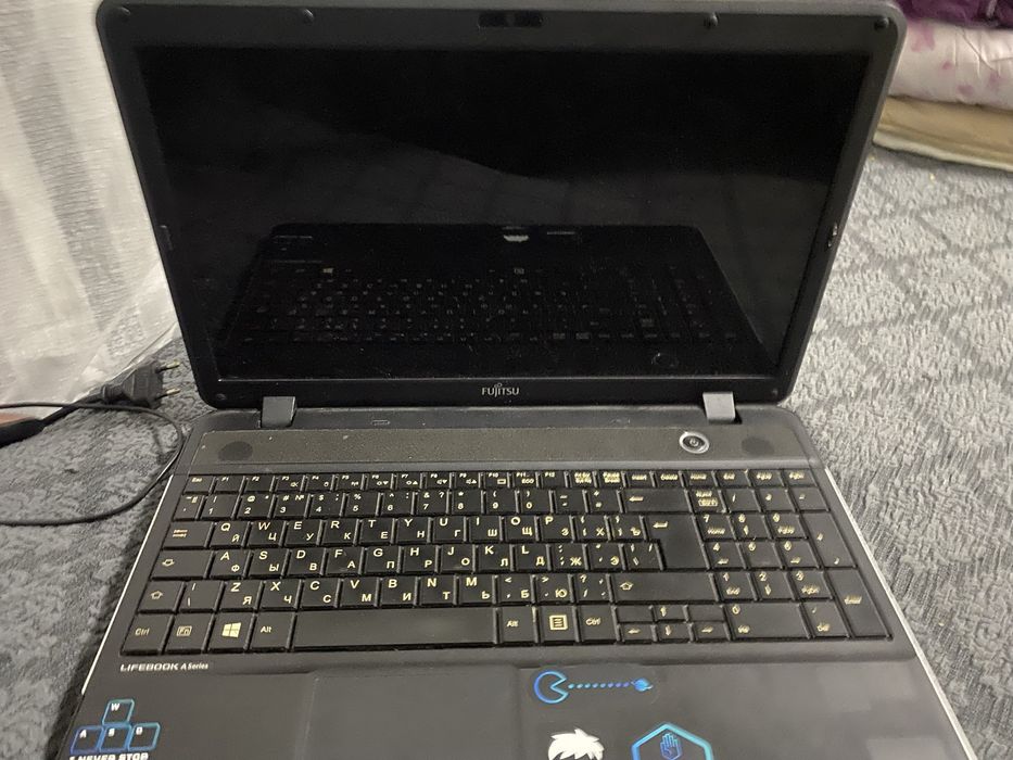 Продам ноутбук Fujitsu