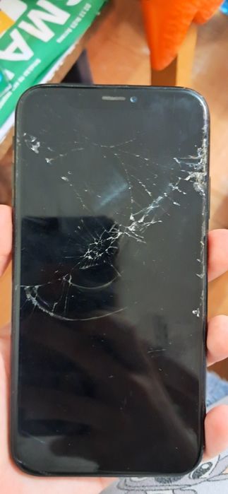 Продам телефон на запчасти или кто может разблокировать