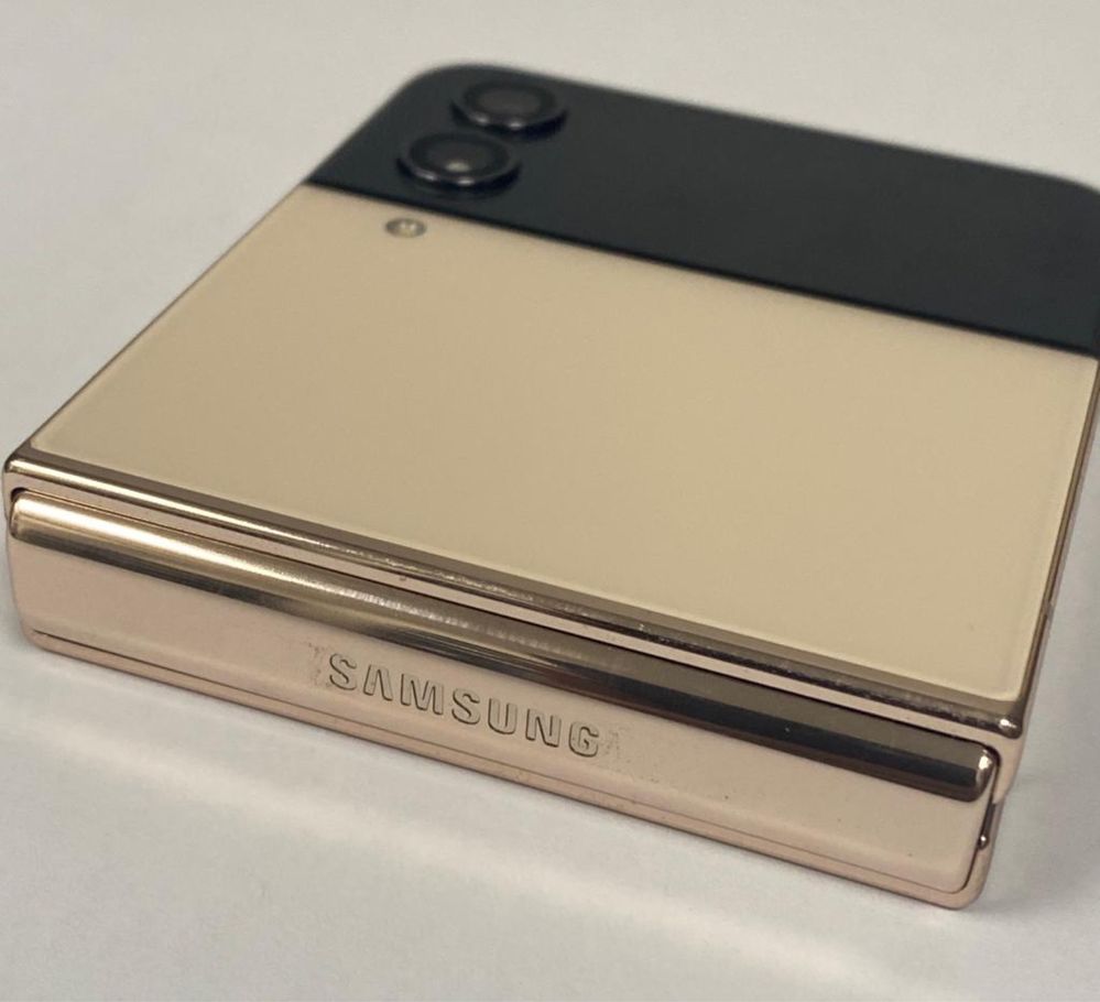 Samsung Z Flip 4 Pink Gold