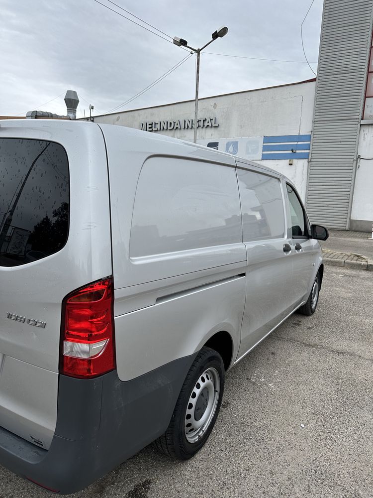 Mercedes Vito autoutilitara