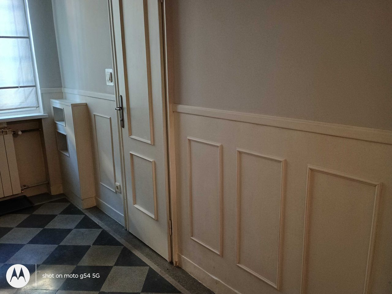 Продава се Четиристаен апартамент в София, Оборище - 125 кв.м за 7 €/кв.м - Снимка #19