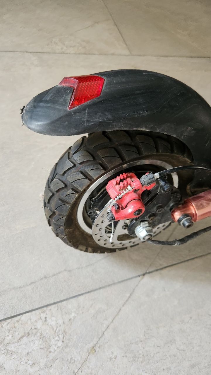 Elektro samokat skillmaks