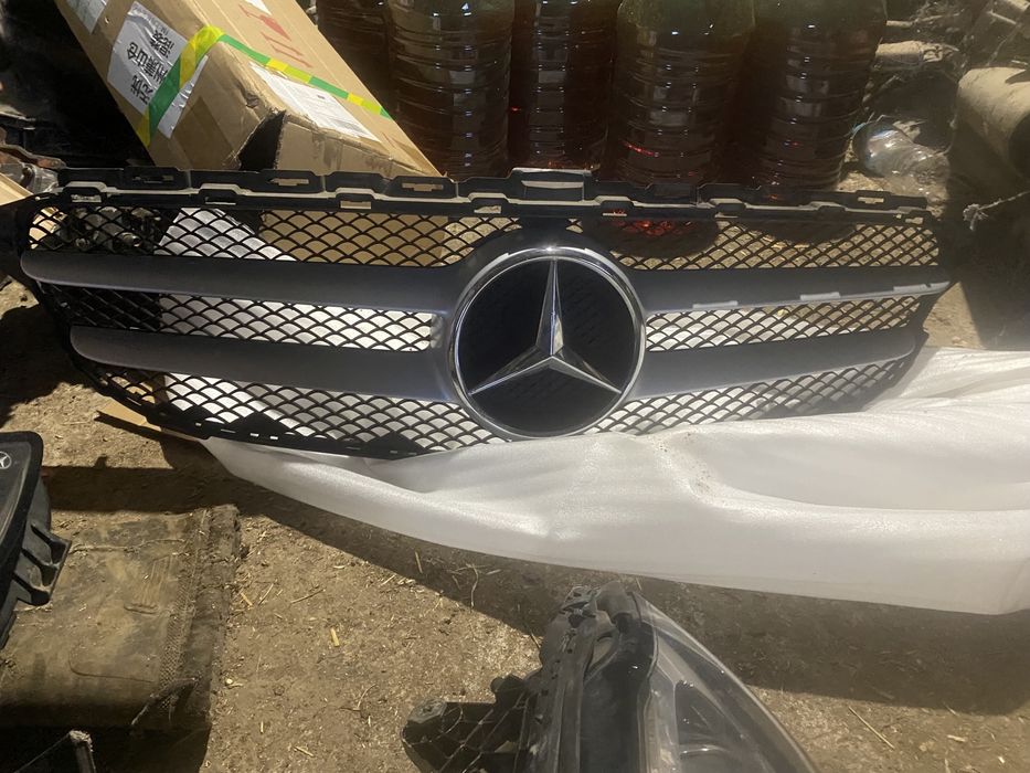Фарове и решетка за MERCEDES W205