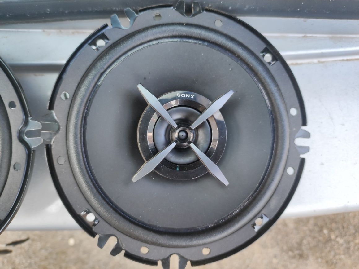 Авто говорители-16см.SONY