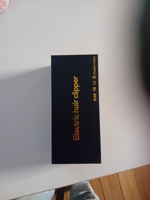 Masina tuns parul si barba.