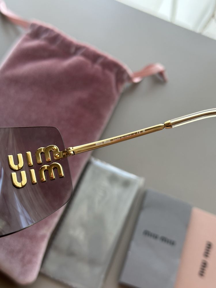 Miu miu очила
