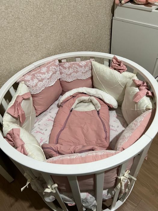 Детский манеж в отличном состоянии, можете на подарок взять