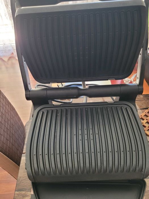 Gratar electric Tefal OptiGrill negru